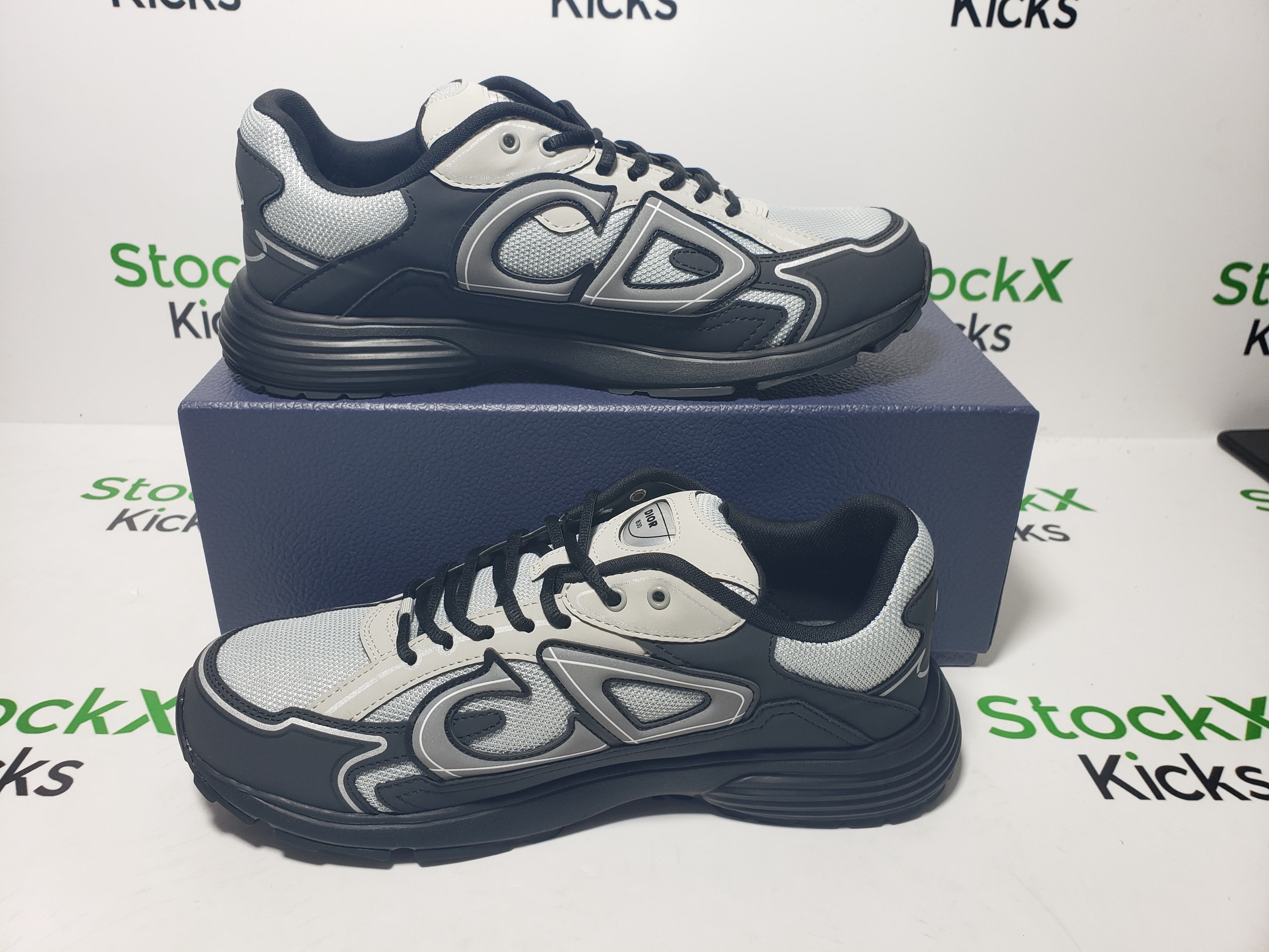 Dior B30 Sneakers Dark Grey 3SN27ZIR-16536 review Stockxkicks 06