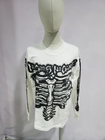 Hellstar Airbrushed Bones Longsleeve White CK20211225 review Stockxkicks 01