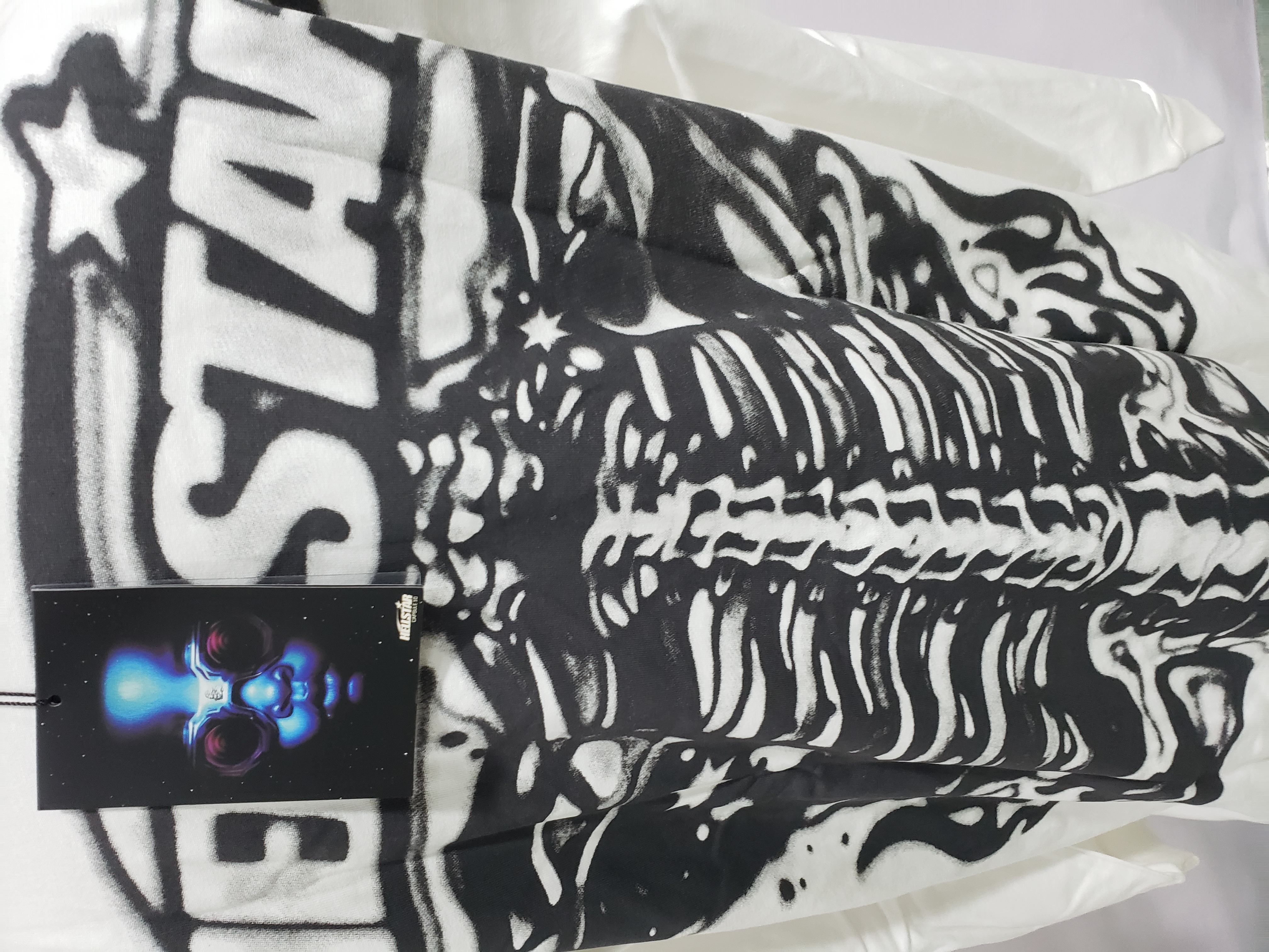 Hellstar Airbrushed Bones Longsleeve White CK20211225 review Stockxkicks 04