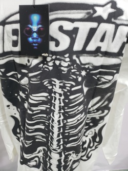 Hellstar Airbrushed Bones Longsleeve White CK20211225 review Stockxkicks 05