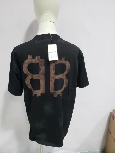 Balenciaga T-Shirt KT2356 review Stockxkicks 03