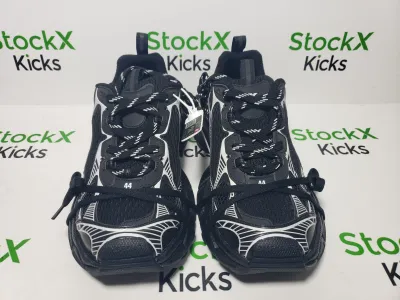 Balenciaga 3XL Sneaker Black And White 542228 W2RB8 1090 review Stockxkicks 01
