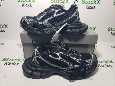 Balenciaga 3XL Sneaker Black And White 542228 W2RB8 1090 review Stockxkicks 05