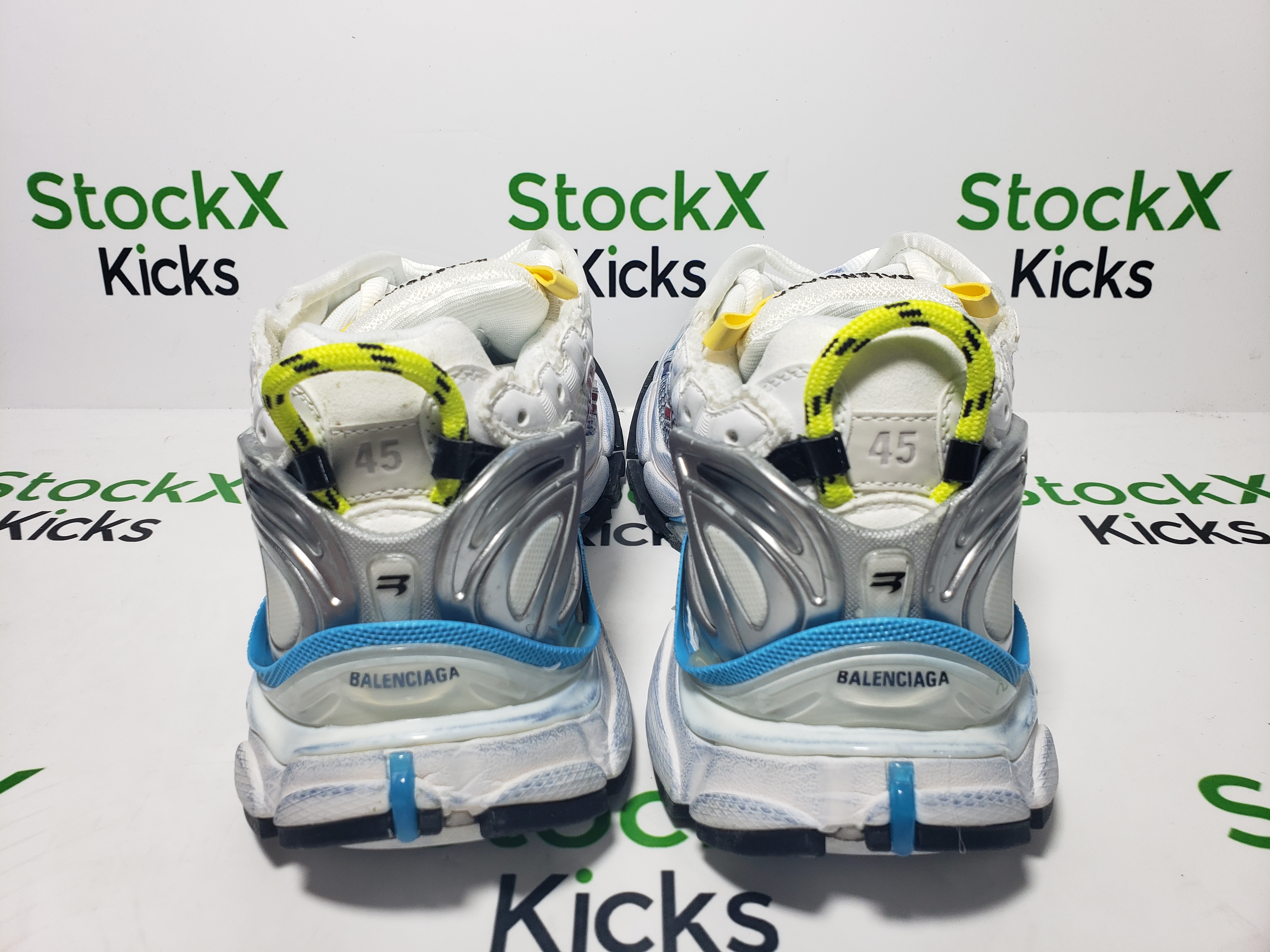 Balenciaga Runner White Multicolor 772774W3RBW9645 review Stockxkicks 02