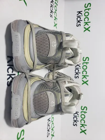 Balenciaga 3XL Sneaker Worn-Out - Brown Grey 778698 W3XLL 9191 review Stockxkicks 02