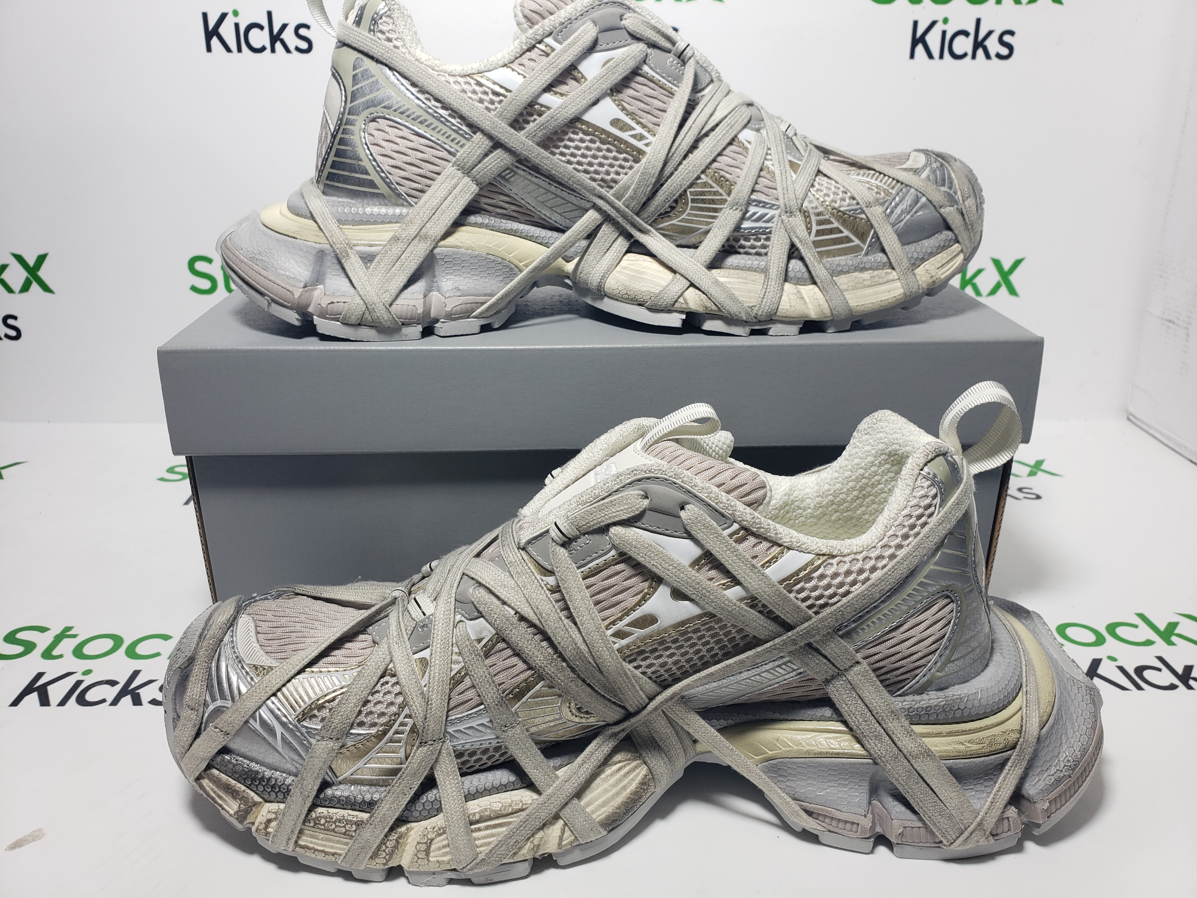 Balenciaga 3XL Sneaker Worn-Out - Brown Grey 778698 W3XLL 9191 review Stockxkicks 06