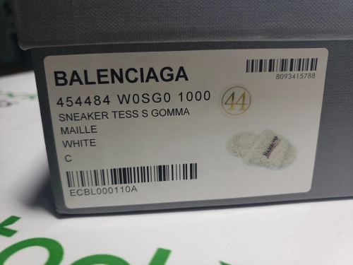 Balenciaga Furry Slide White review 