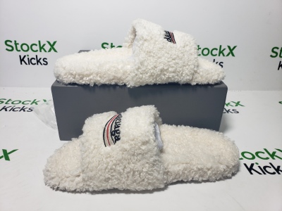 Balenciaga Furry Slide White CK 654261W2DO19906（QC needs at least 5 days or more） review Stockxkicks 06