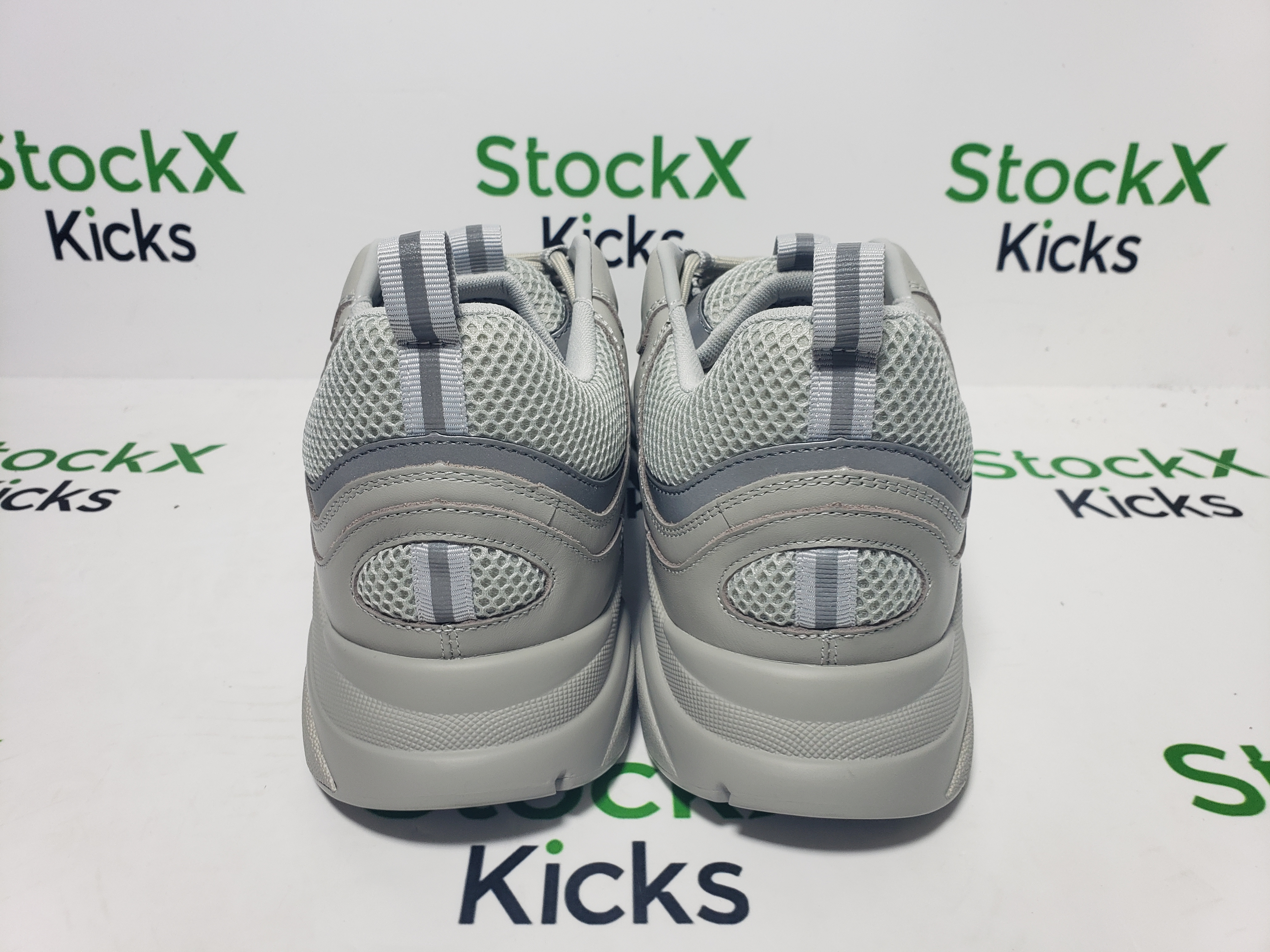 Dior B22 Triple Grey 3SN231YKA804 review Stockxkicks 02