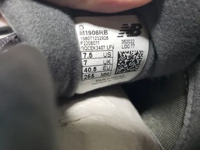 NEW BALANCE Grey M1906RB review Stockxkicks 03