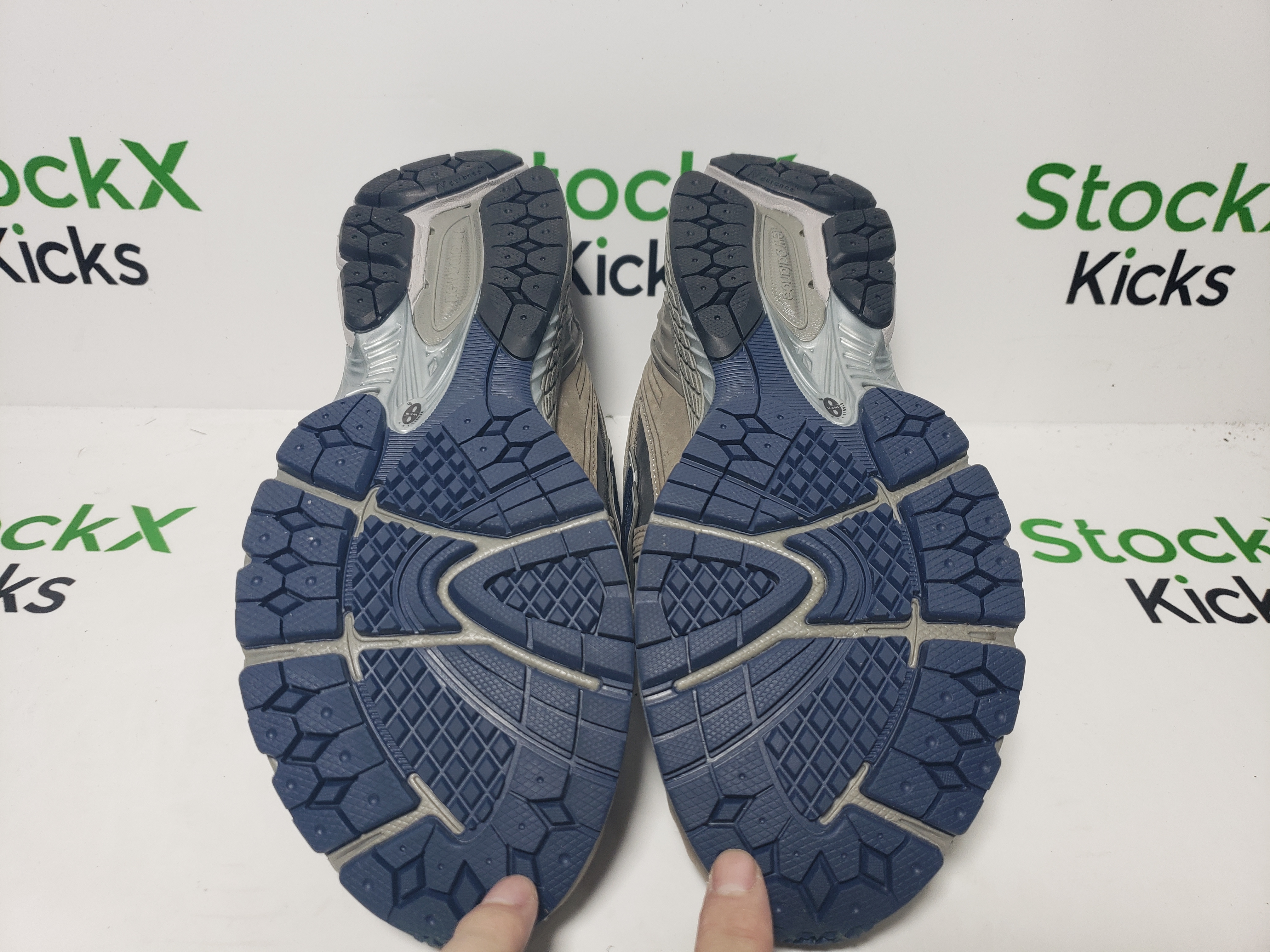 NEW BALANCE Grey M1906RB review Stockxkicks 04