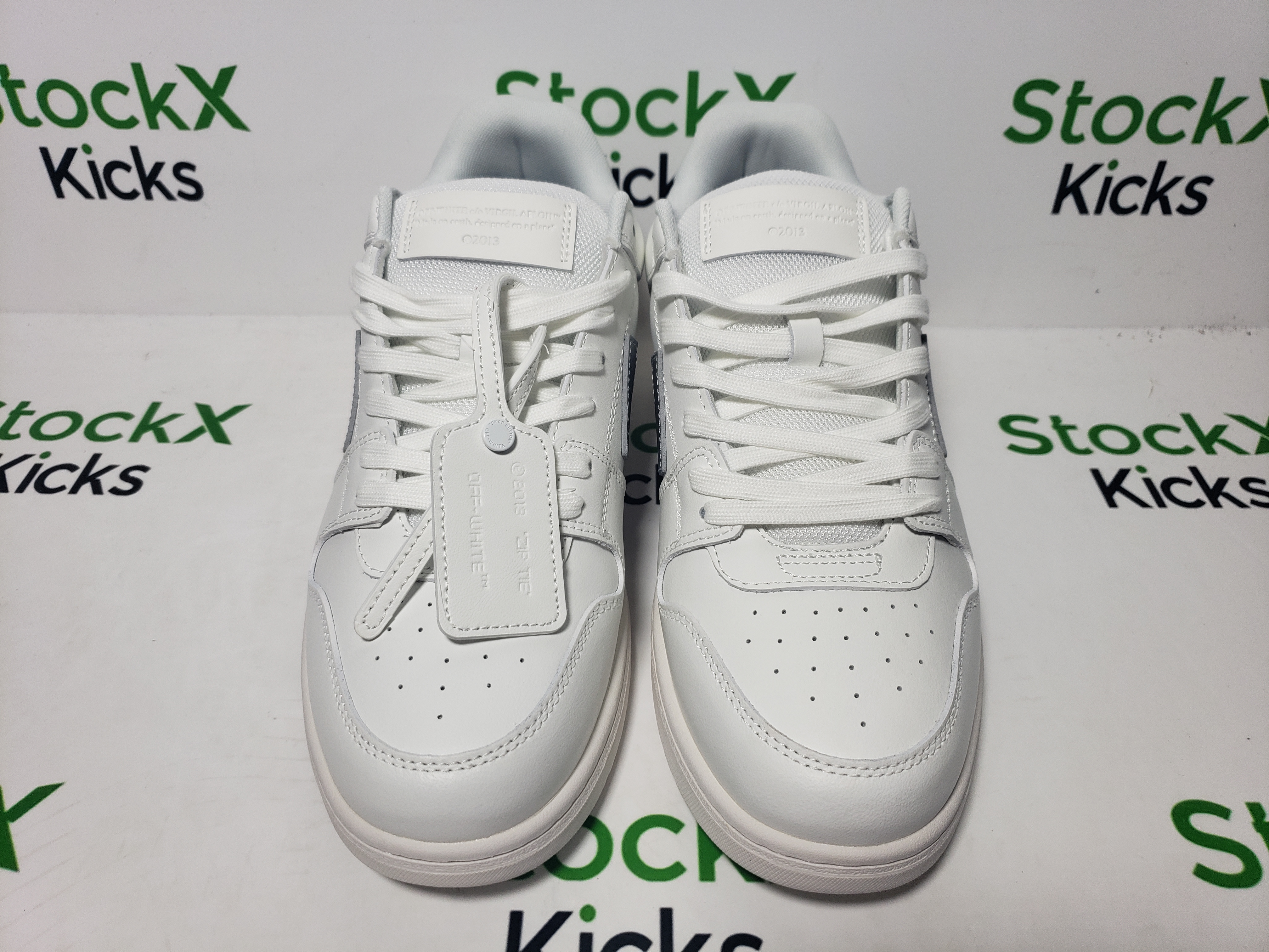 PK God Batch OFF-WHITE Out Of Office OOO Low Tops White Black White Silver H OMIA189F 23LEA009 0172 review Stockxkicks 01