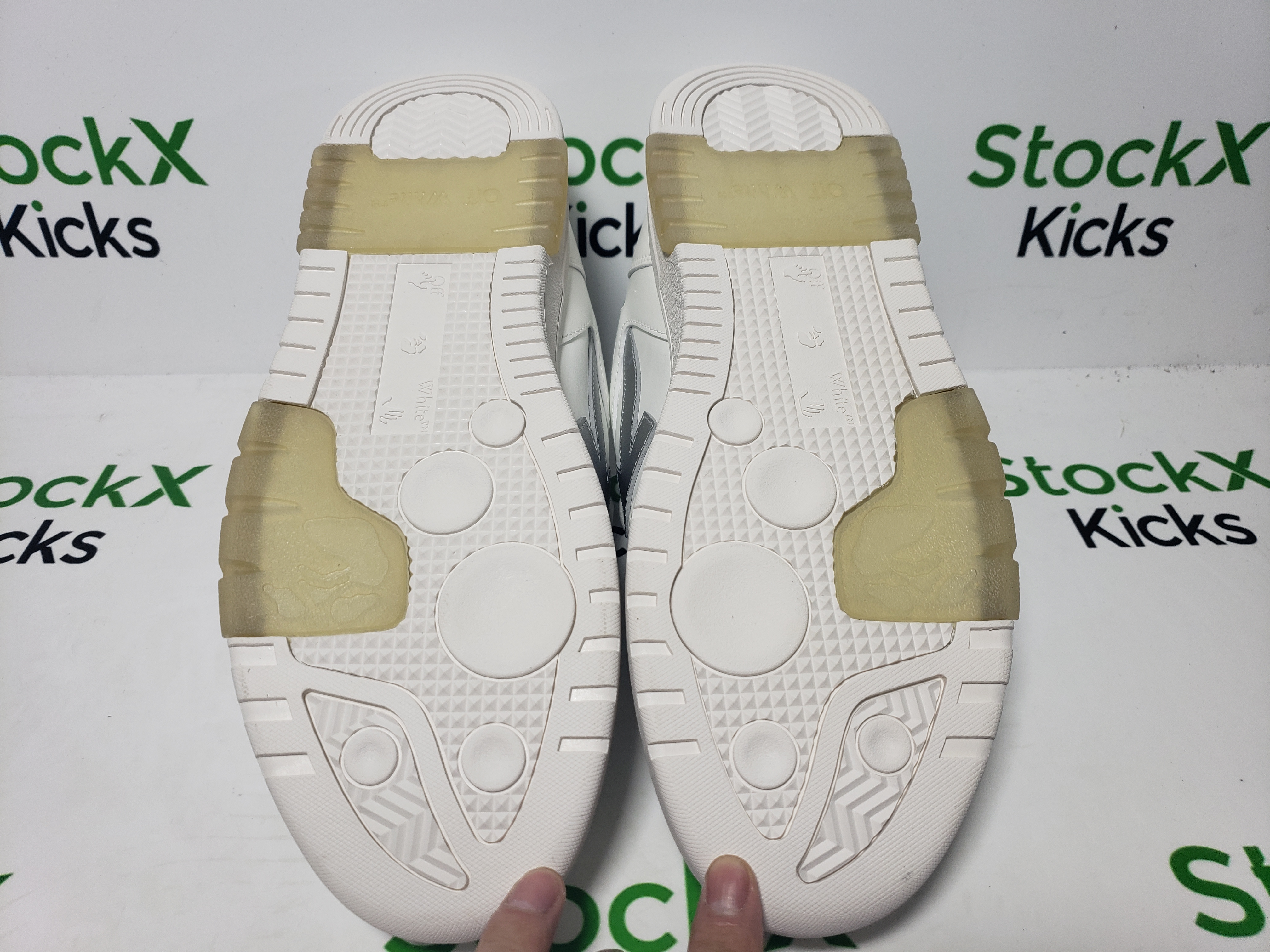 PK God Batch OFF-WHITE Out Of Office OOO Low Tops White Black White Silver H OMIA189F 23LEA009 0172 review Stockxkicks 04