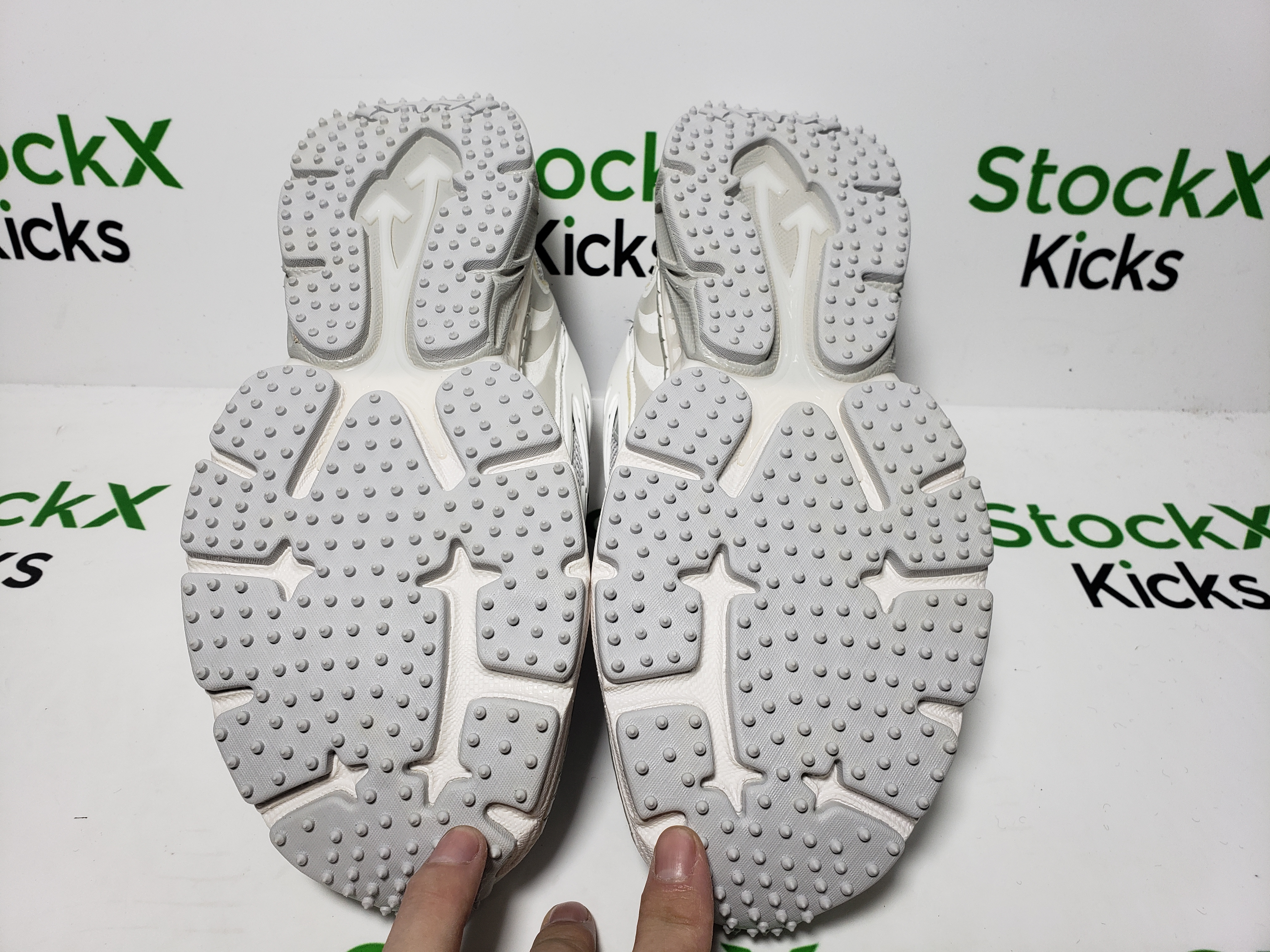 Off White Be Right Back Sneakers Military White Gray OMIA295F24 FAB00 10606 review Stockxkicks 04