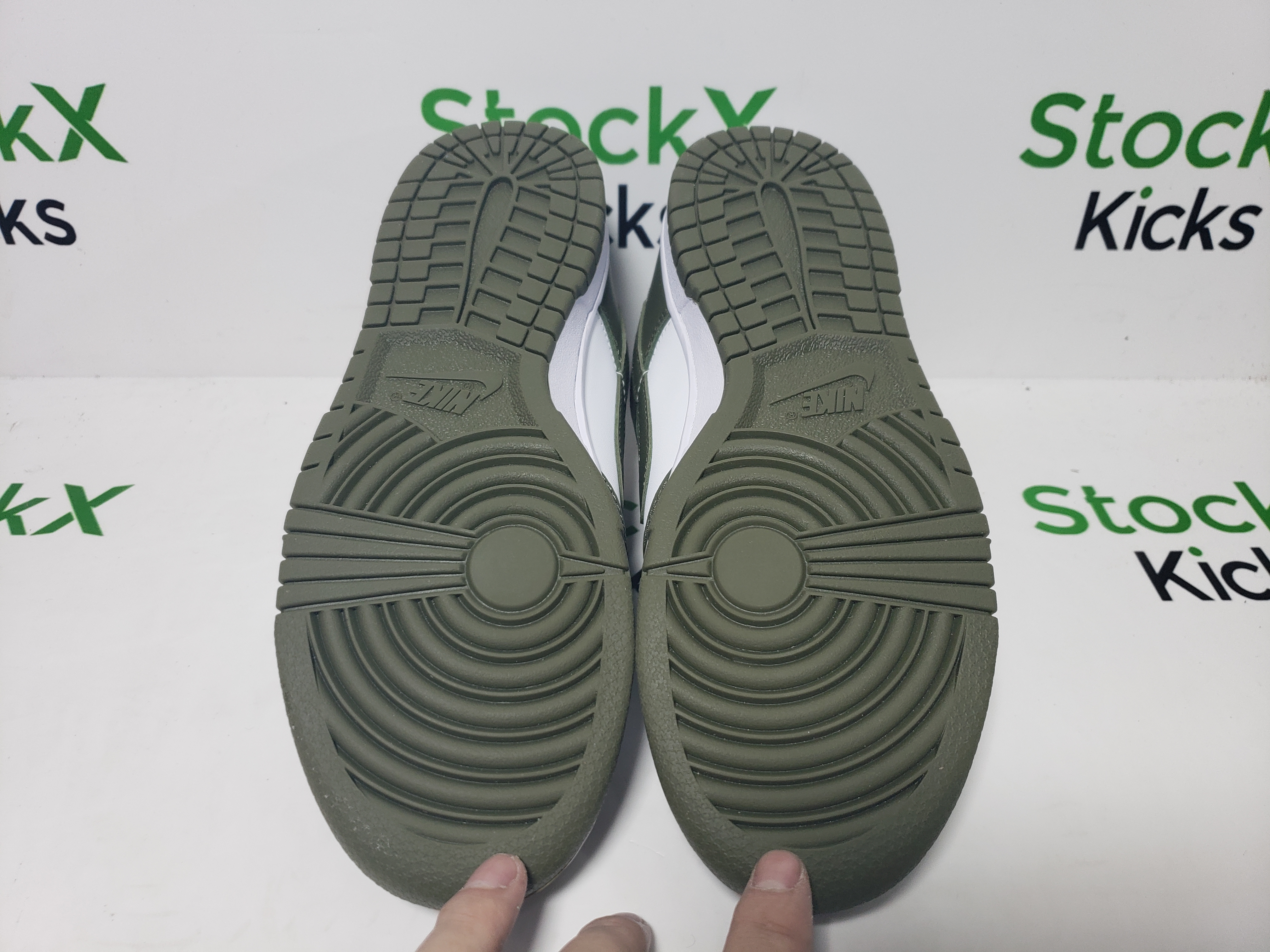 [Sale] Nike Dunk Low White Scattered olive Green DD1503-120 review Stockxkicks 04
