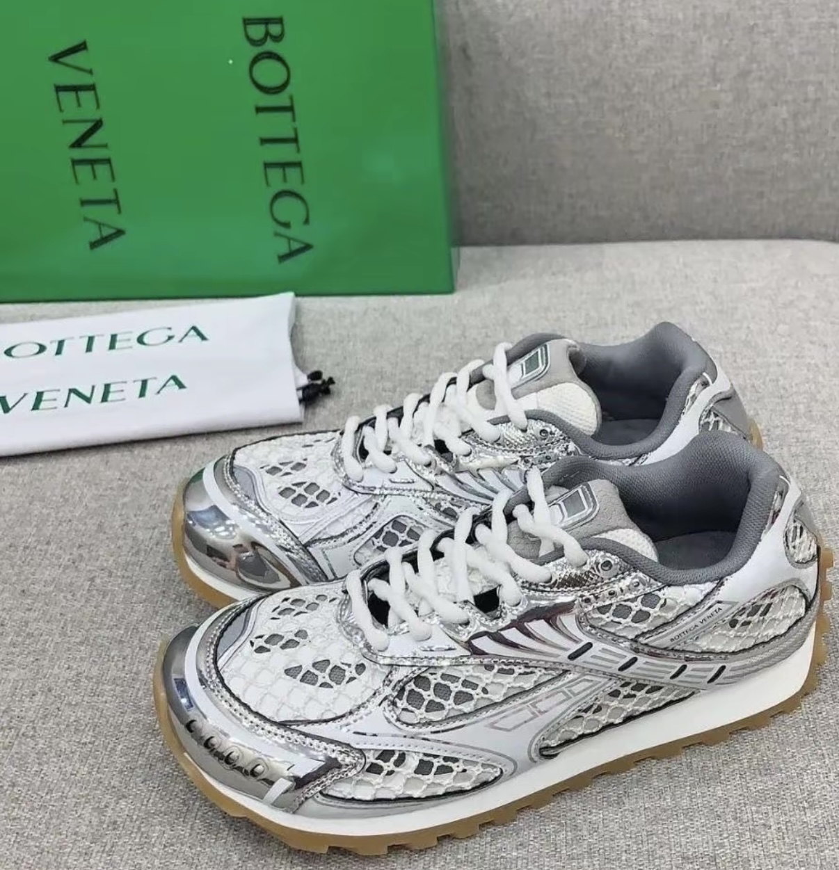 【Top PK Version】Bottega Veneta Orbit Silver White review Salah Hassan