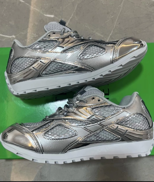 Bottega Veneta Orbit Silvery review 