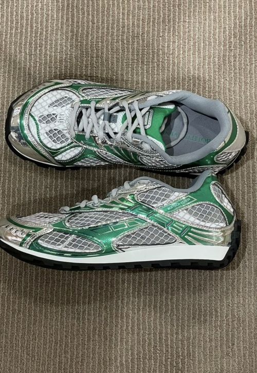 Bottega Veneta Orbit Green review 