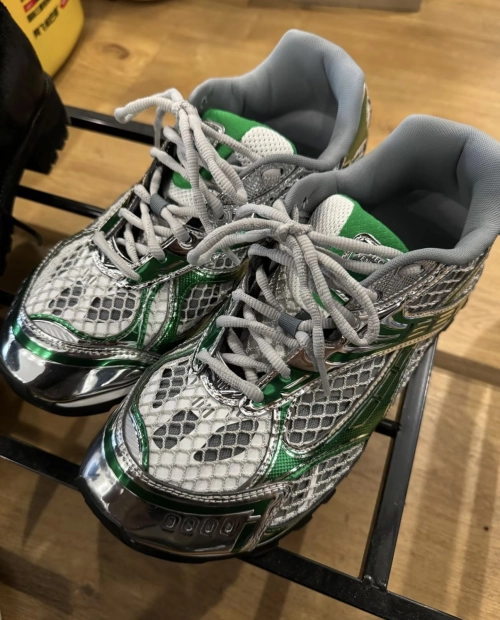 Bottega Veneta Orbit Green review 