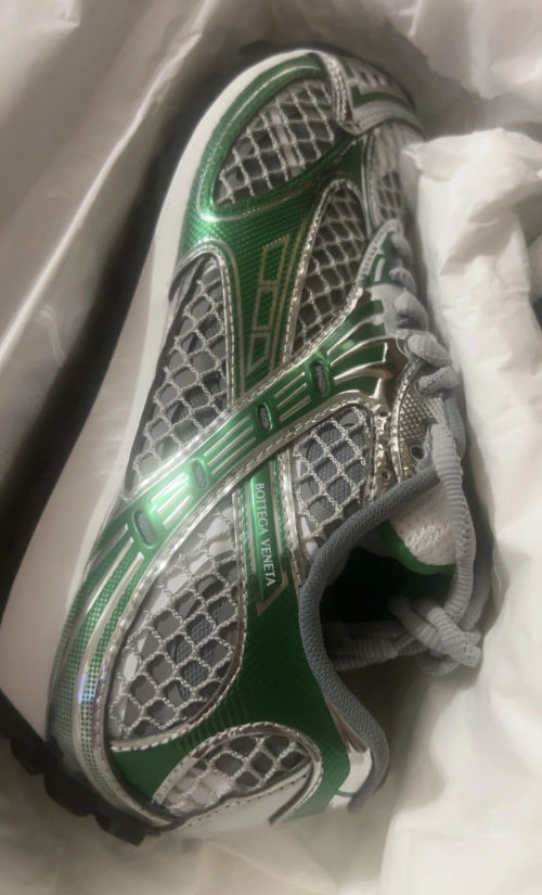 Bottega Veneta Orbit Green review 