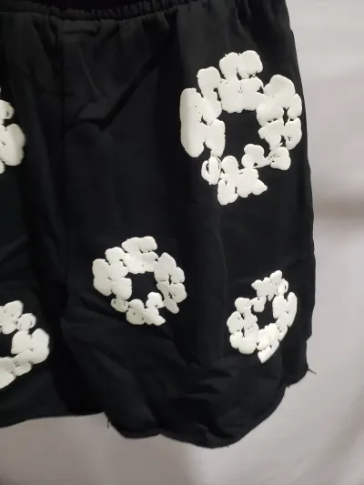 Denim Tears The Cotton Wreath Shorts Black review Stockxkicks  01