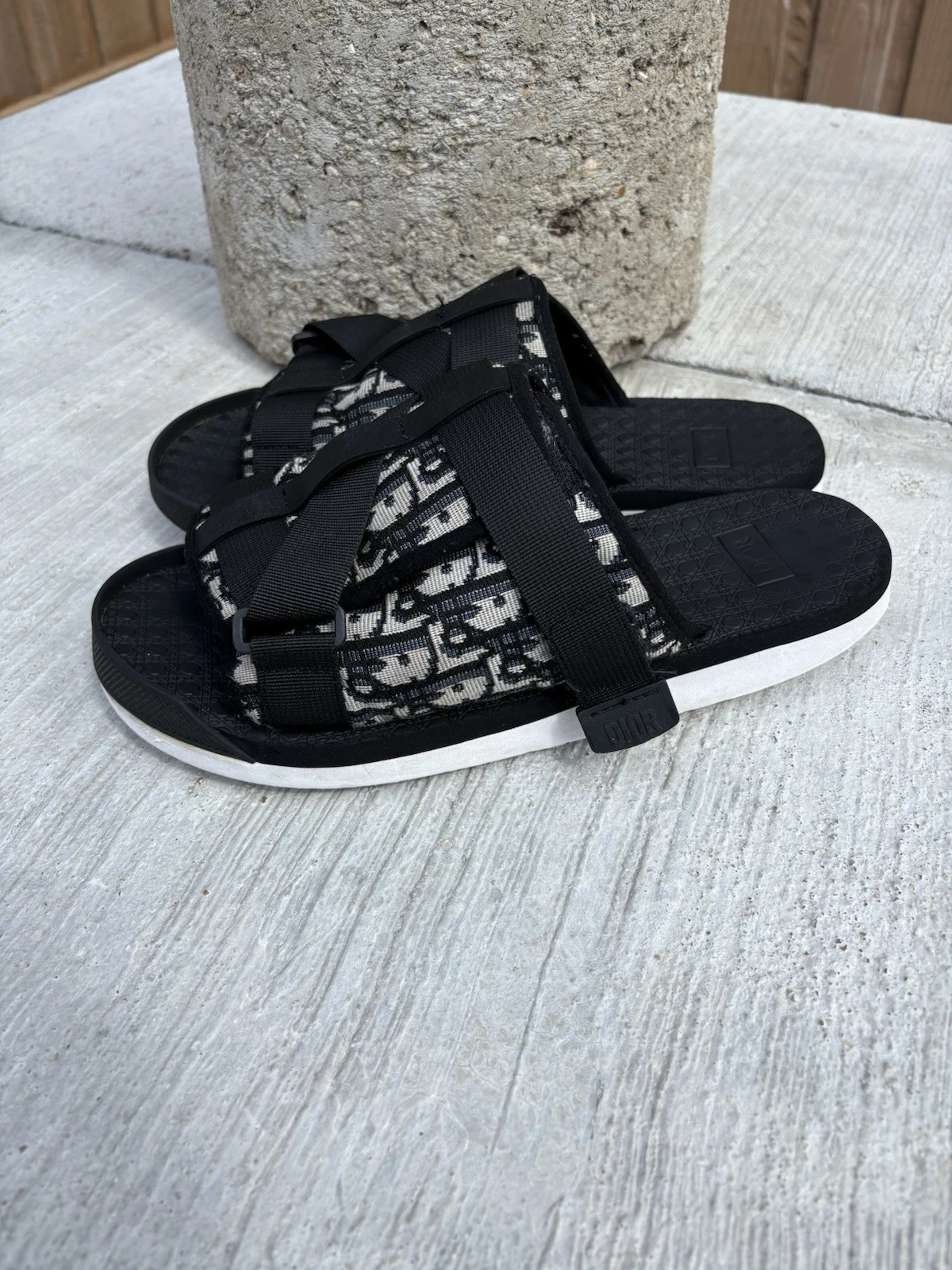 DIOR ALPHA Sandals 3SA081YXV_H961 review Gennaro Osepa