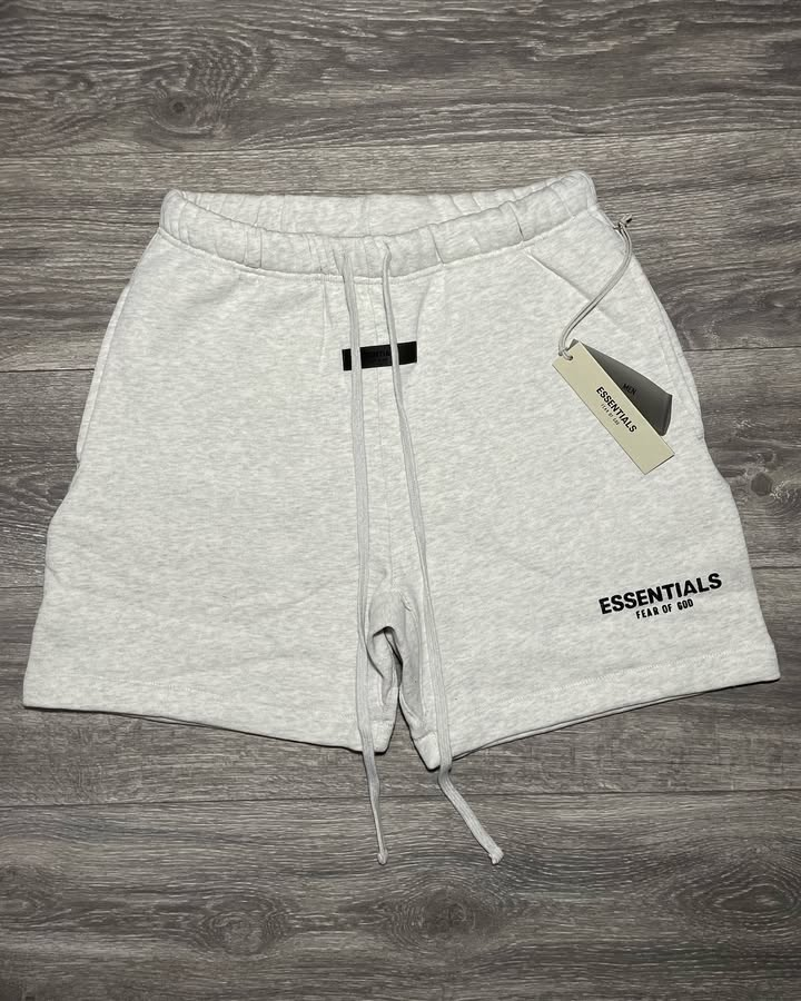 Fear of God Essentials Shorts CX58 LC8893 review Adrian Quintero