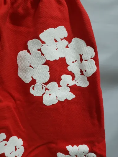 Denim Tears The Cotton Wreath Shorts Red review stockxkicks  03