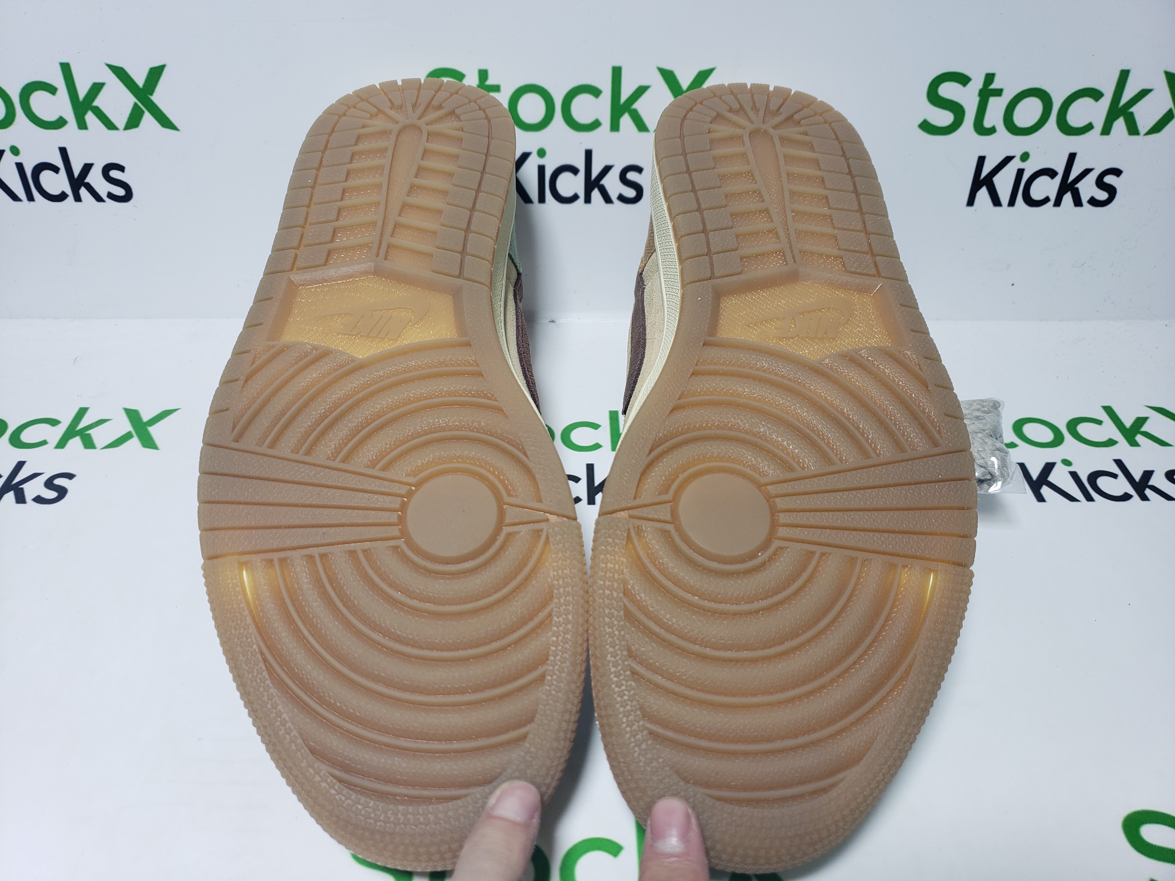 LJR Batch Nike Air Jordan 1 Retro Low OG "Zion Williamson Voodoo" DZ7292-200 review stockxkicks 04