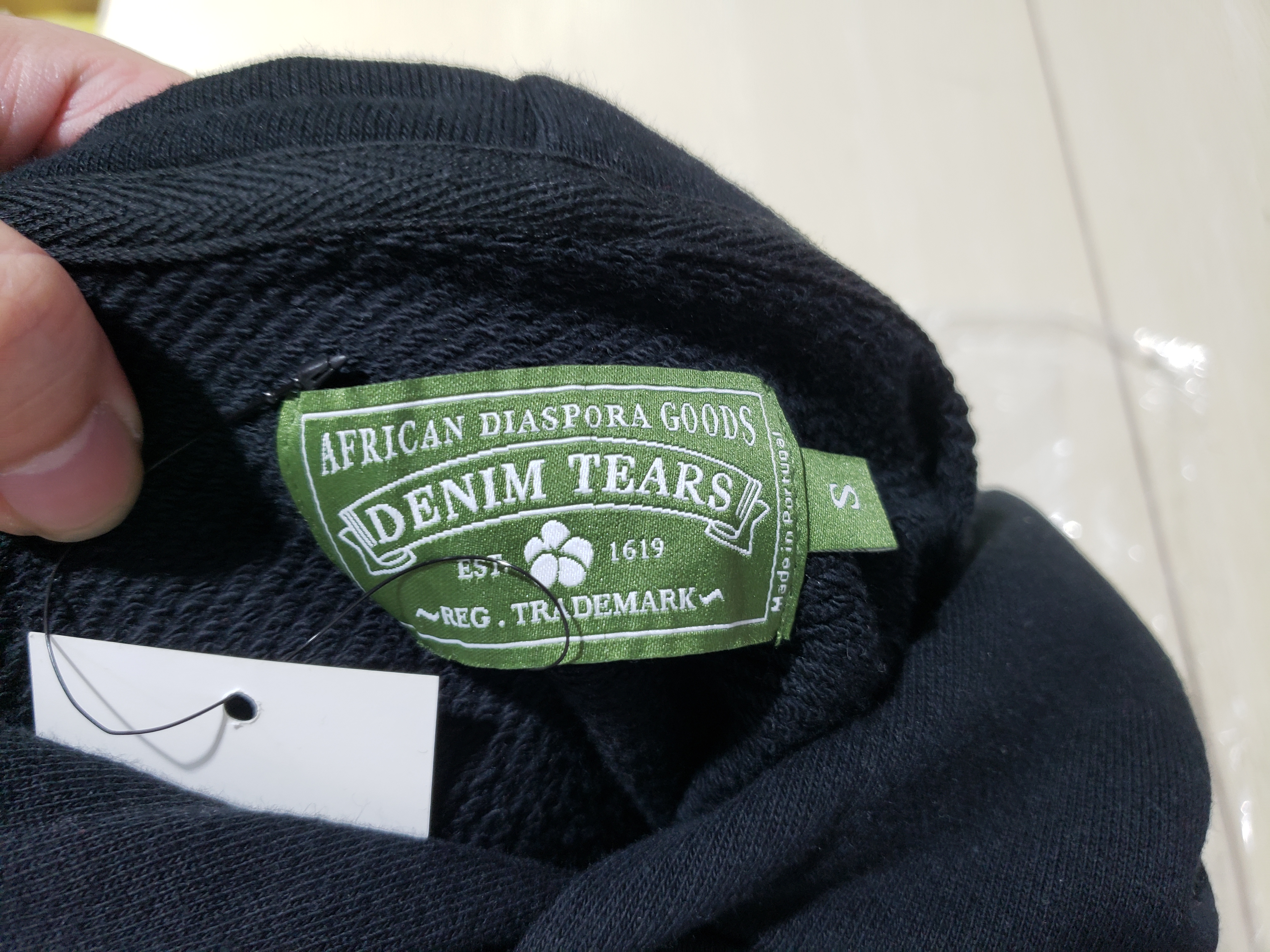 Denim Tears Cotton Wreath Hoodie Black Monochrome review stockxkicks 03