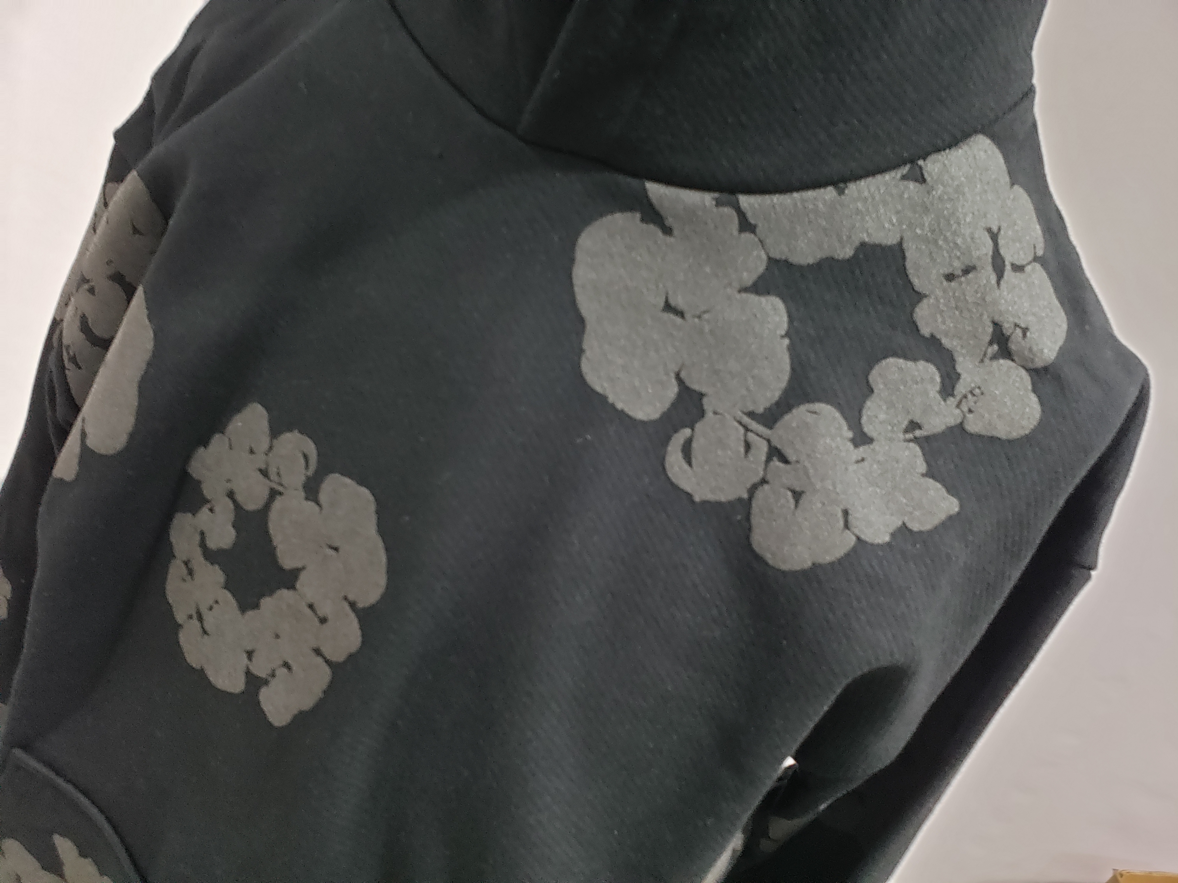Denim Tears Cotton Wreath Hoodie Black Monochrome review stockxkicks 01