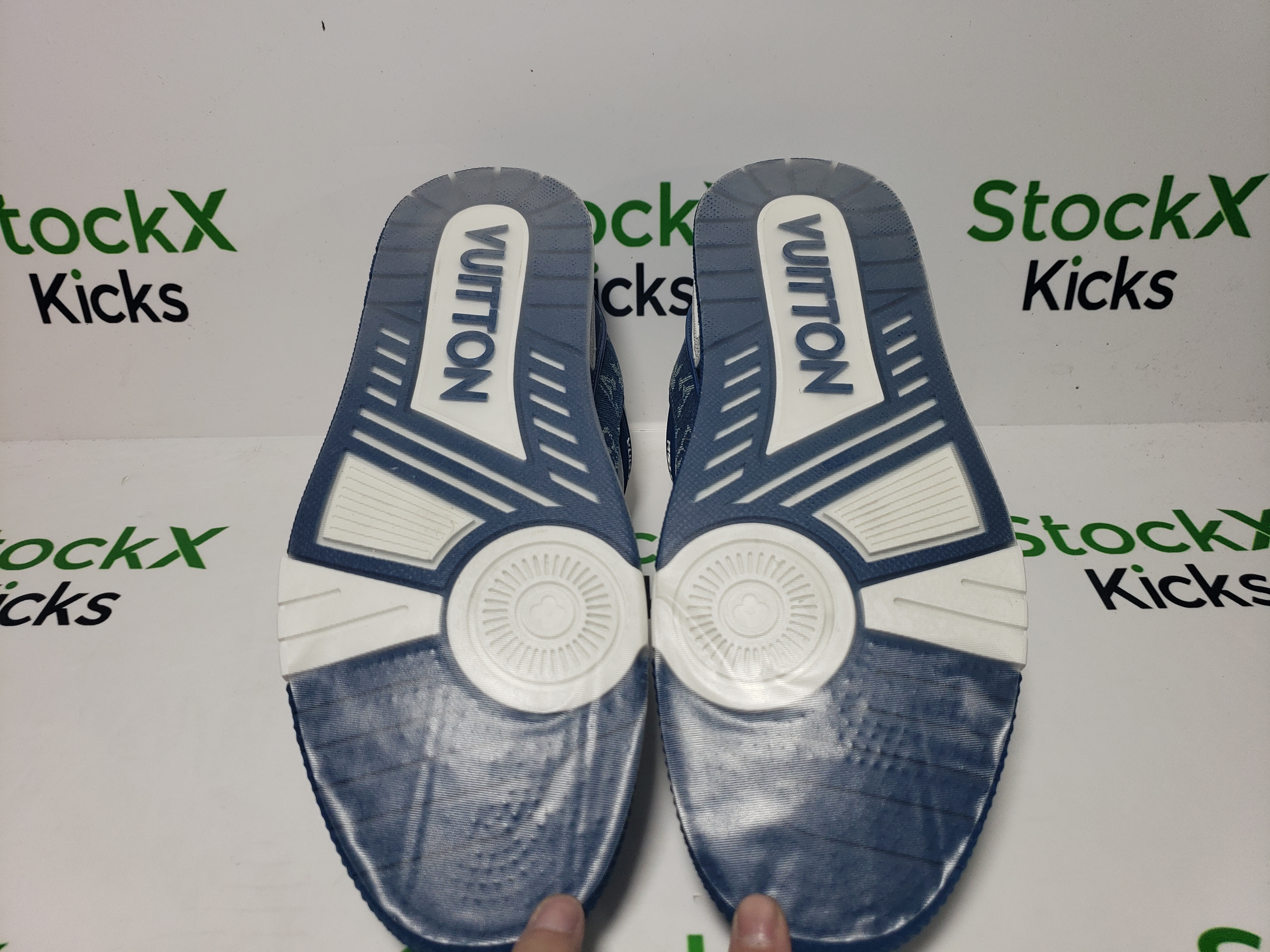 Louis Vuitton Trainer Blue 1A9JGT review stockxkicks 04