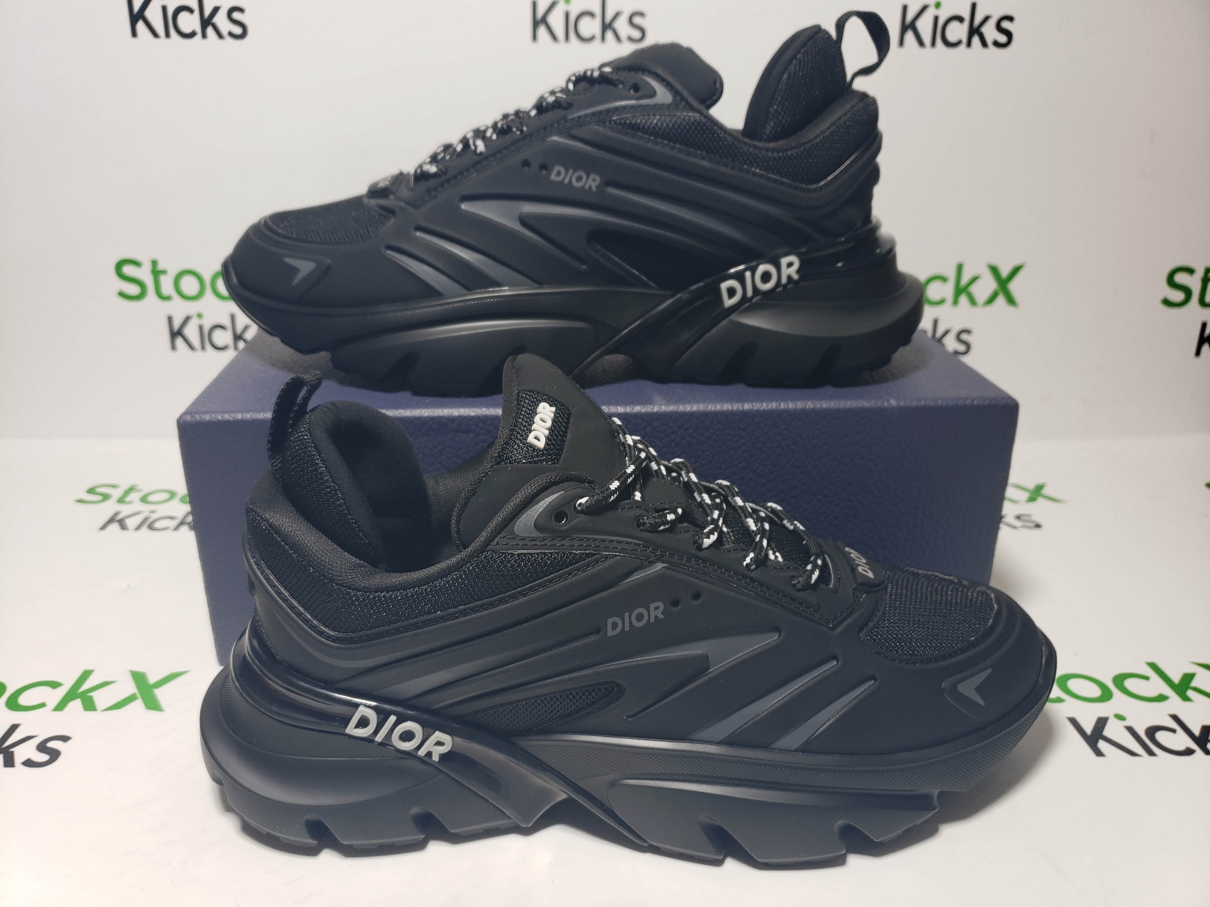 Dior B44 Blade Sneaker Black Technical Mesh and Black Technical Fabric 3SN306ZZY_H981 review stockxkicks 05