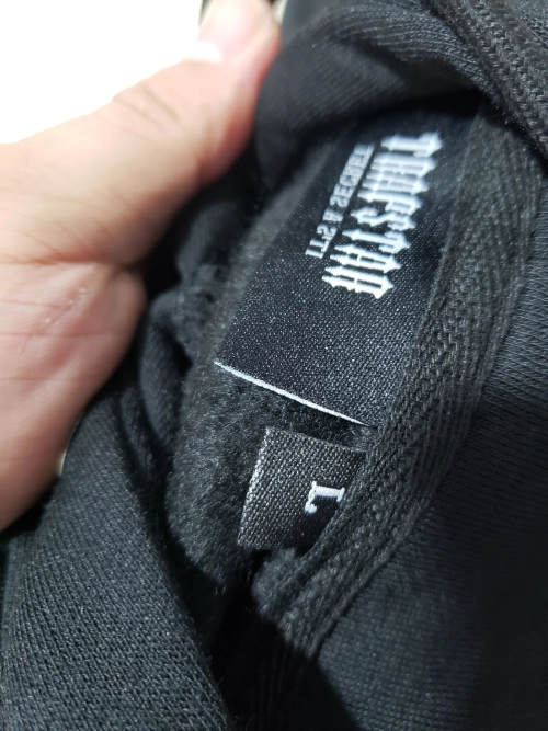 Trapstar Blakc Shooters Hoodie Sweatpant Tracksuit Black Red CK 241206 review 