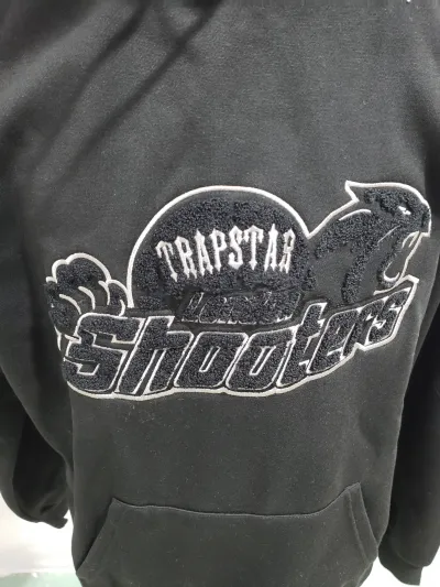 Trapstar Blakc Shooters Hoodie Sweatpant Tracksuit Black Red CK 241206 review stockxkicks 02