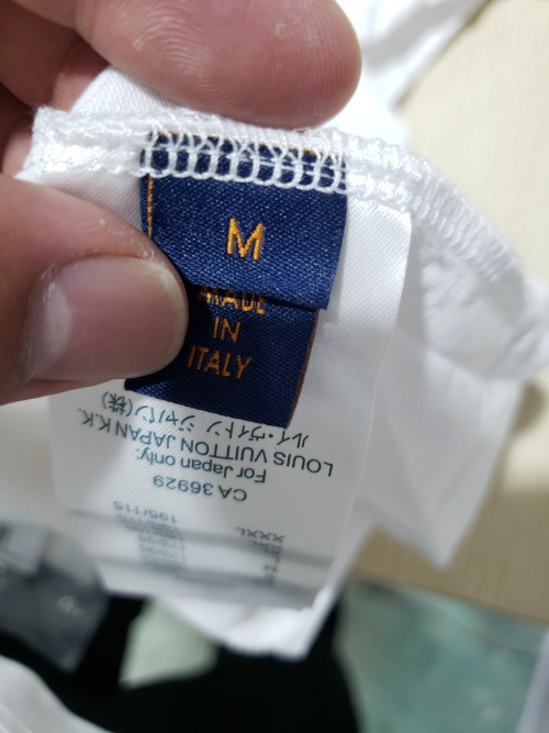 Louis Vuitton T-Shirt 203997 review 