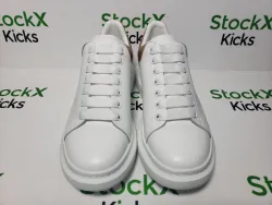 Alexander McQueen Sneaker Golden Tail review stockxkicks  02
