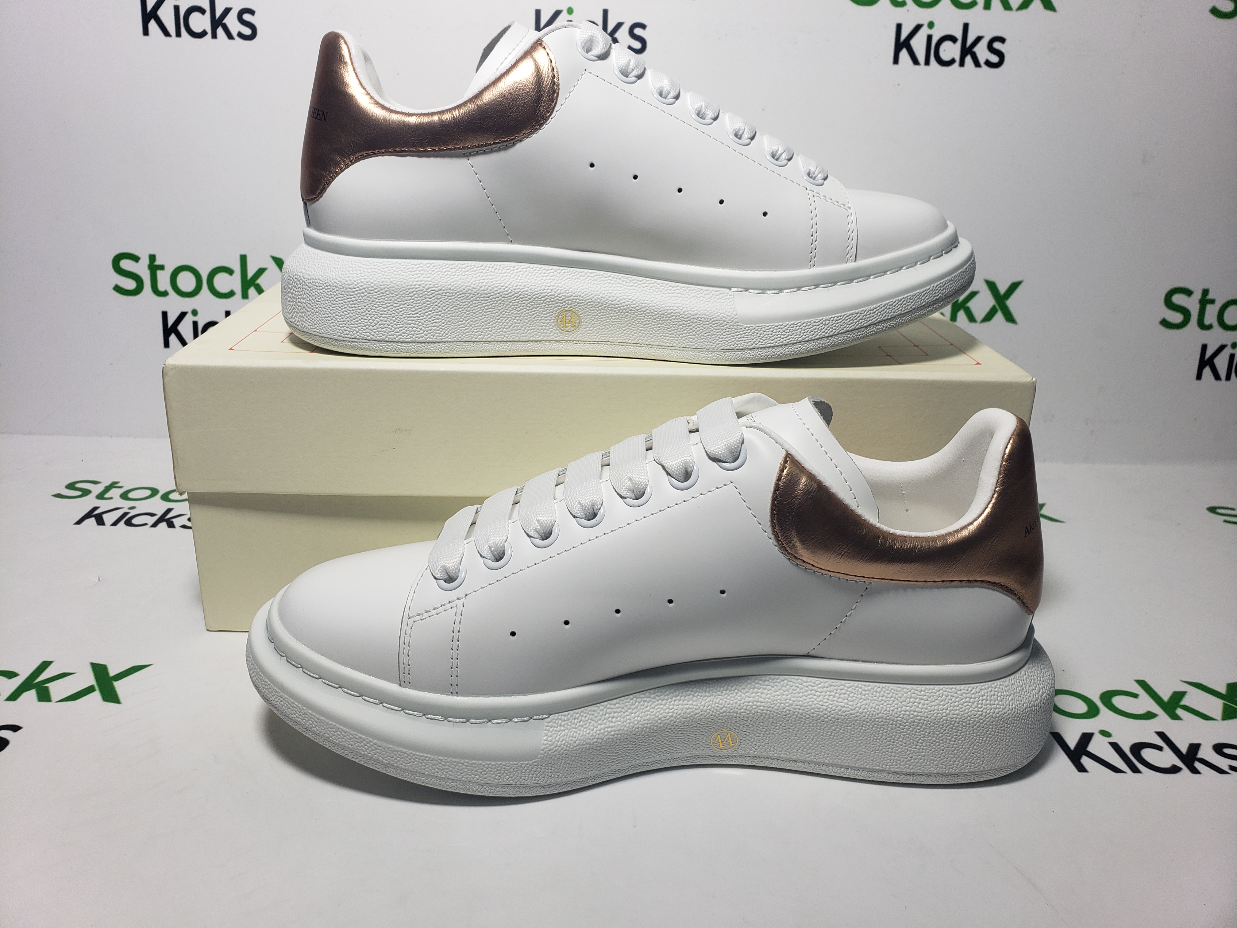 Alexander McQueen Sneaker Golden Tail review stockxkicks 06