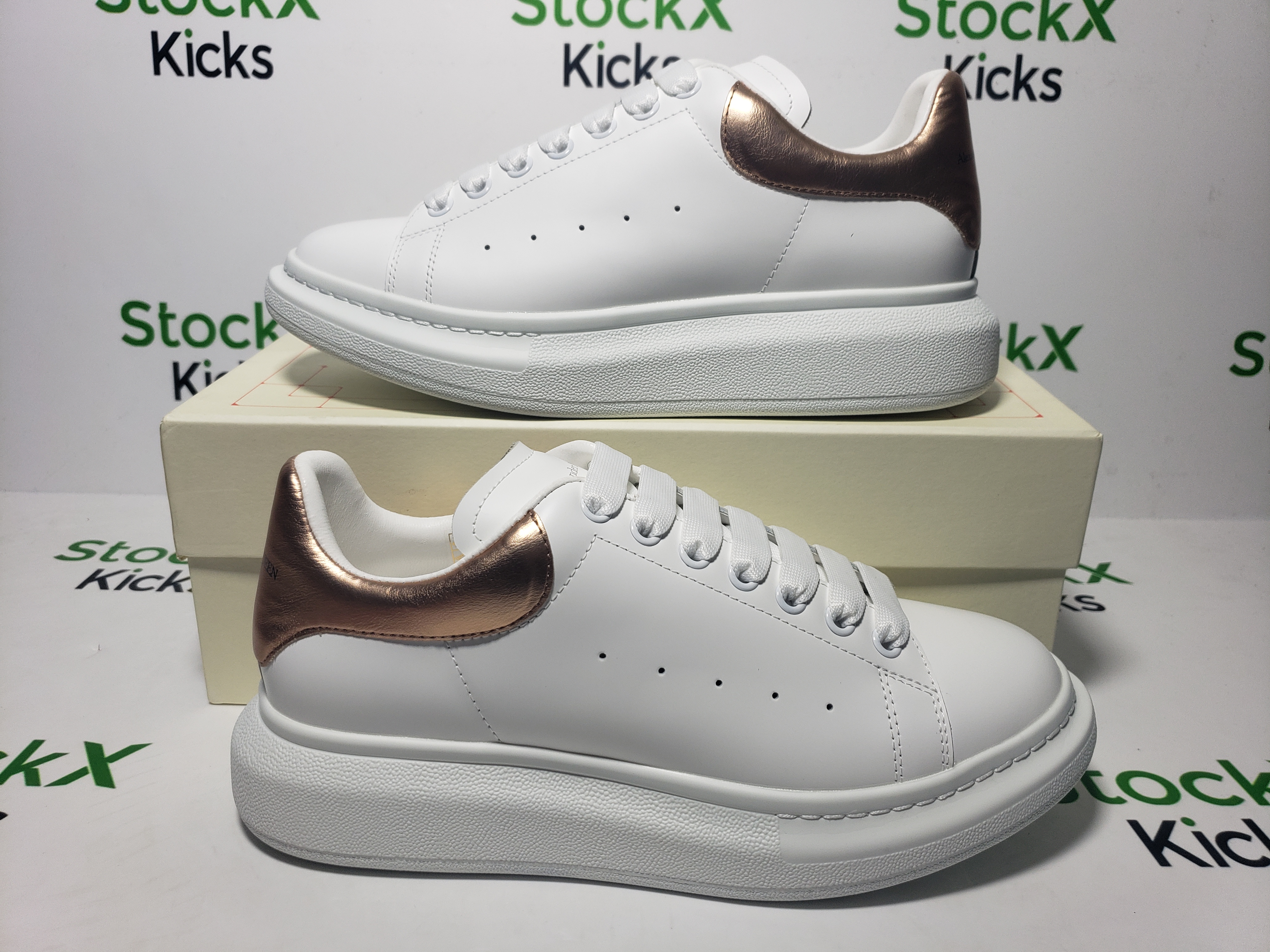 Alexander McQueen Sneaker Golden Tail review stockxkicks 05