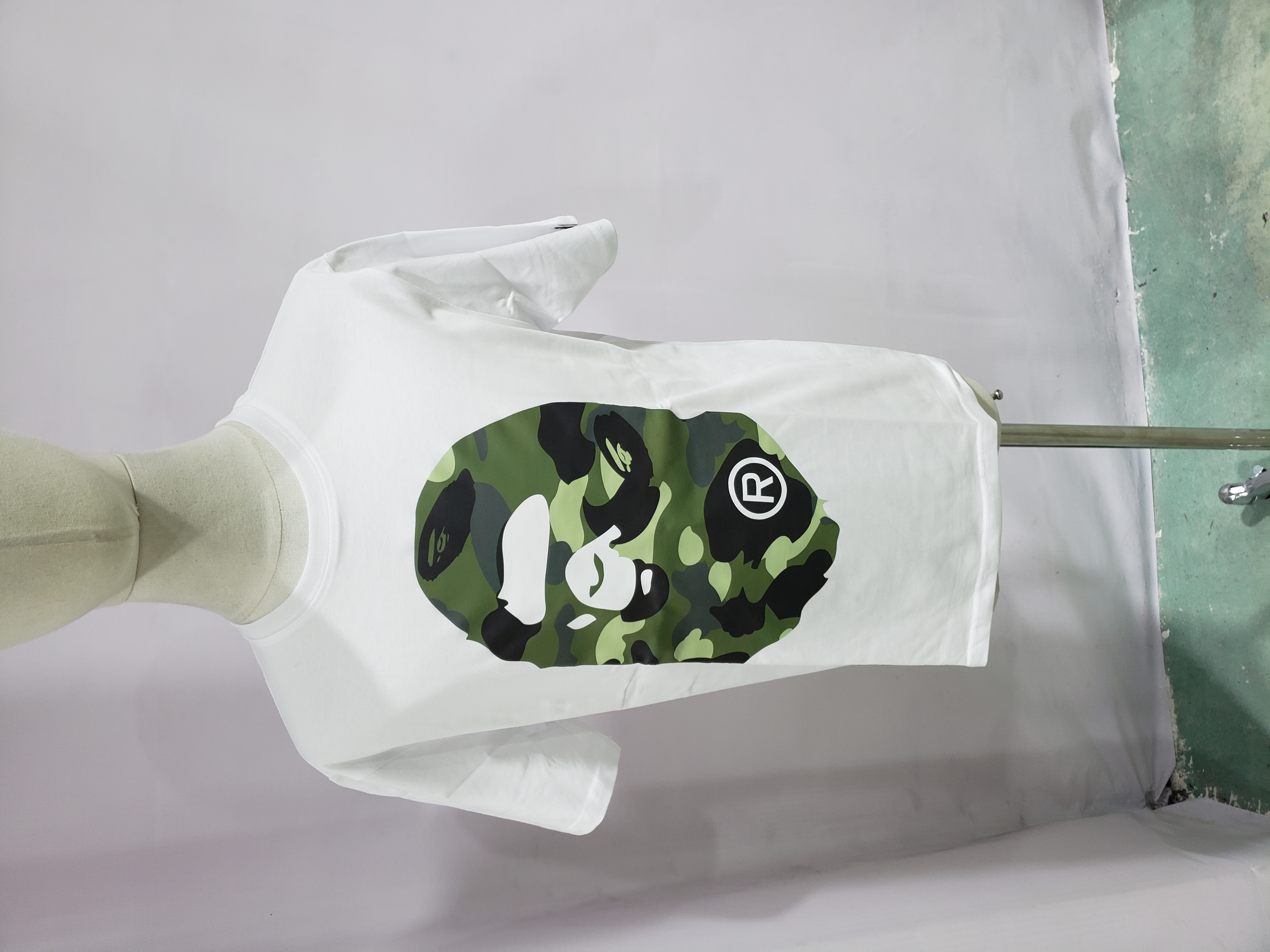 BAPE Color Camo Big Ape Head Tee White/Green review stockxkicks 01