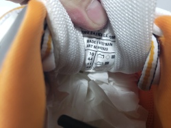 Balenciaga Track Tess S.White Orange (LED) 542436 W1GB7 9059 review stockxkicks 04