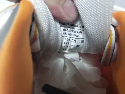 Balenciaga Track Tess S.White Orange (LED) 542436 W1GB7 9059 review stockxkicks 04