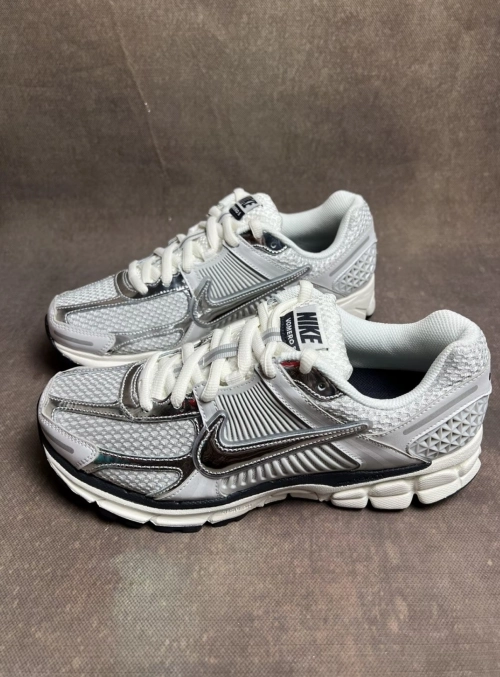 Nike Zoom Vomero 5 Photon Dust Metallic Silver FD0884-025 review 