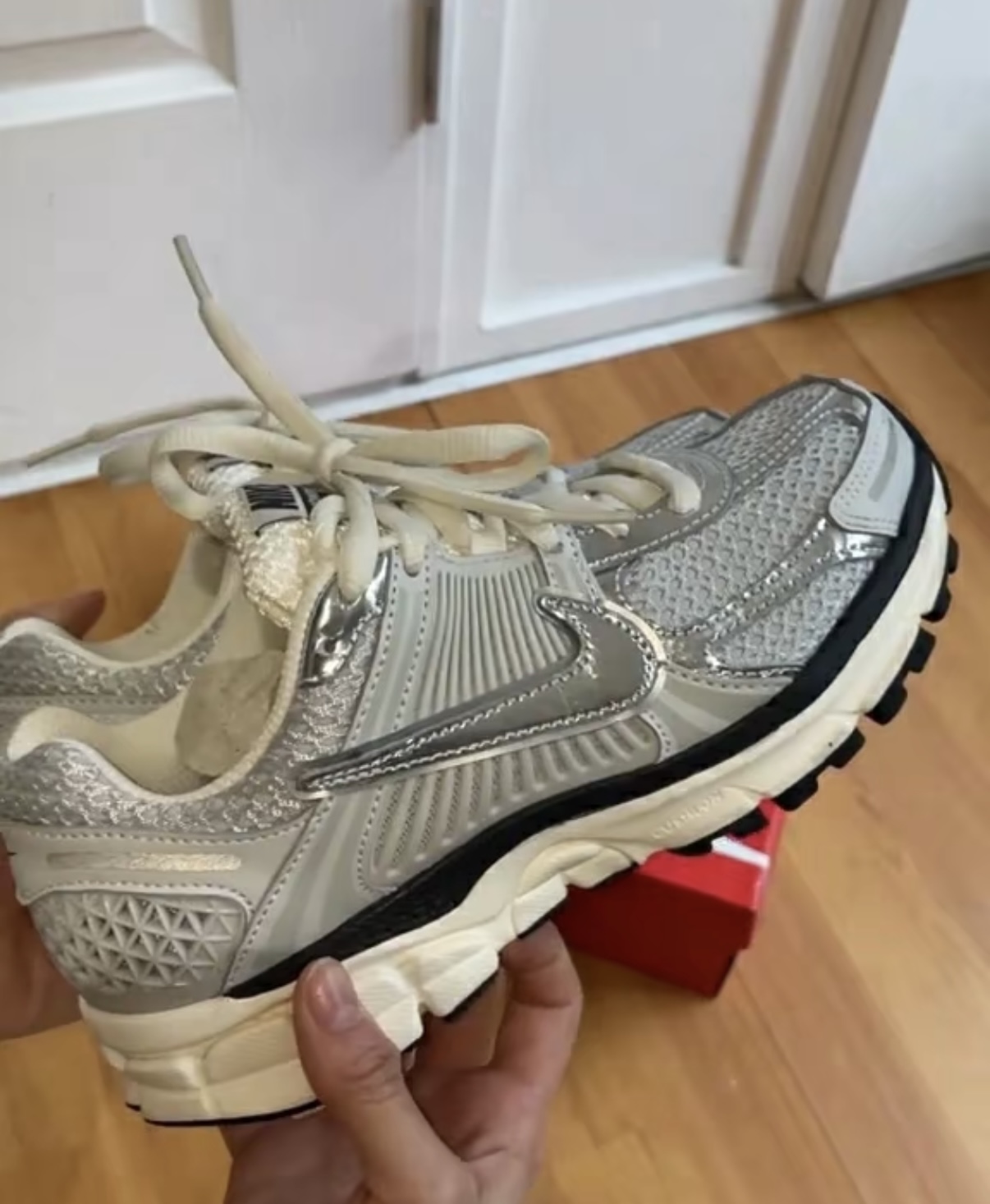 Nike Zoom Vomero 5 Photon Dust Metallic Silver FD0884-025 review Auden Thomas Anderson