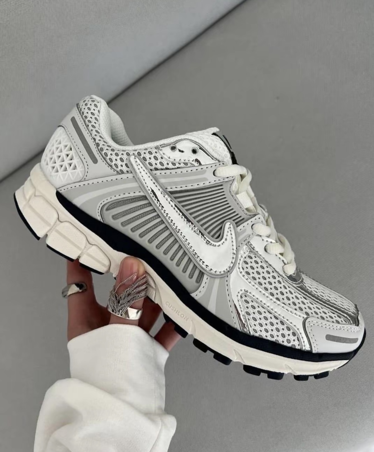 Nike Zoom Vomero 5 Photon Dust Metallic Silver FD0884-025 review Sherlin Cruz