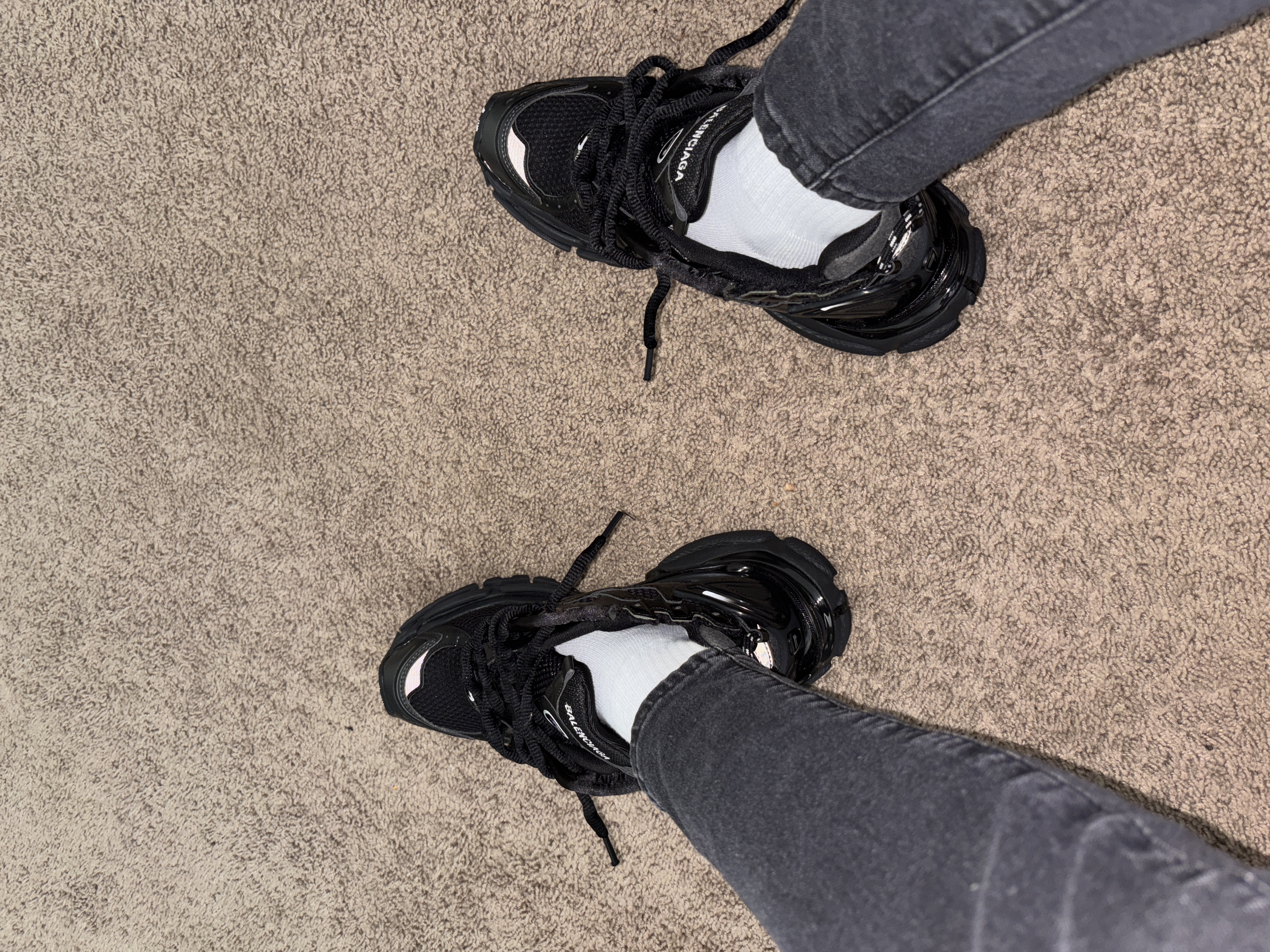 【Top PK Version】Balenciaga Runner Black review Ray