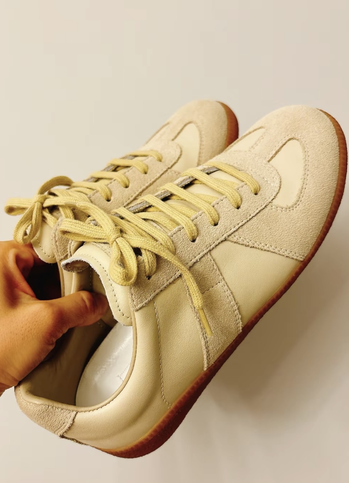 Maison Margiela Replica Sneaker Beige Papyrus S57WS0236P1895HA169 review Olivier Geijn