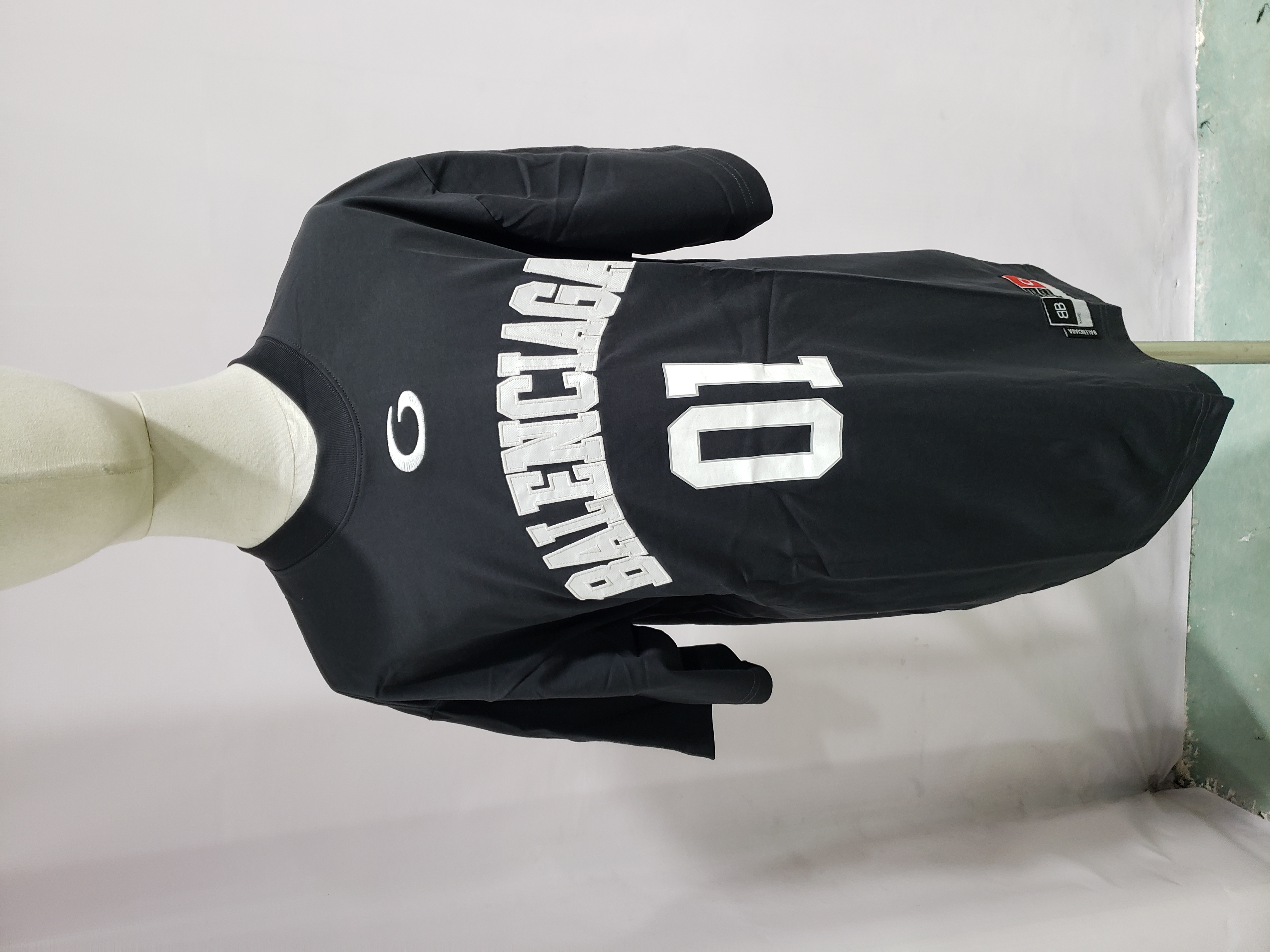 Balenciaga 25ss Basketball Embroidery 01 Print T-shirt Black review Dean Simos 01