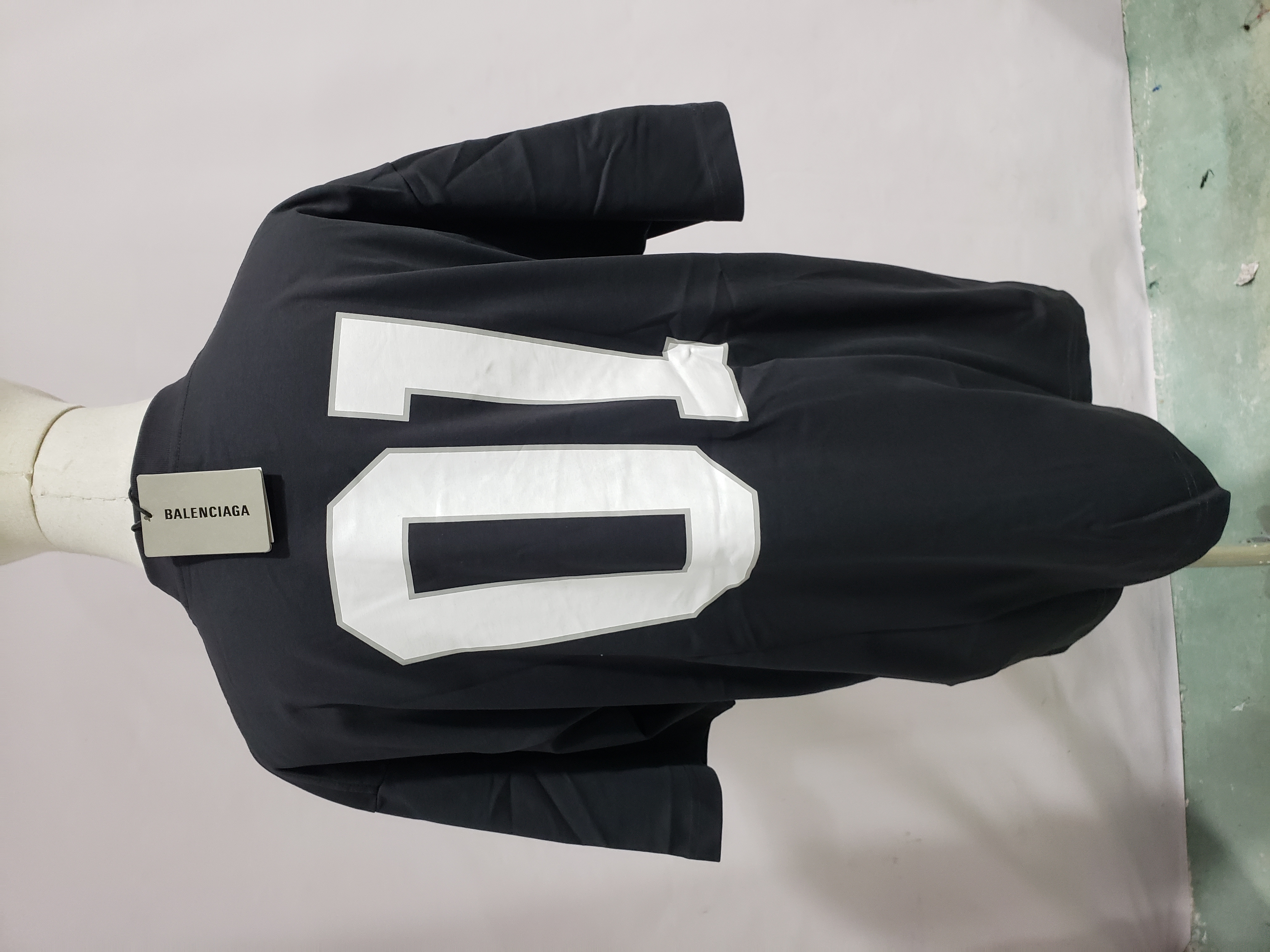 Balenciaga 25ss Basketball Embroidery 01 Print T-shirt Black review Dean Simos 03