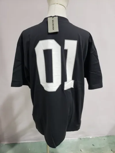 Balenciaga 25ss Basketball Embroidery 01 Print T-shirt Black review Dean Simos 03